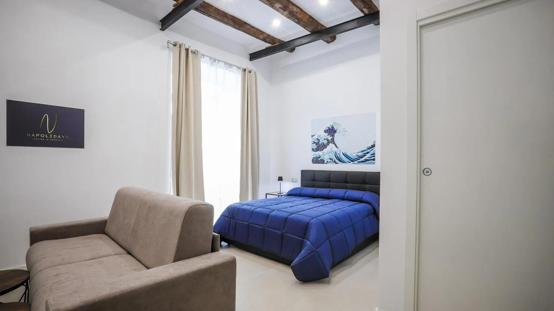 Napolidays Rua Catalana Apartment contacts